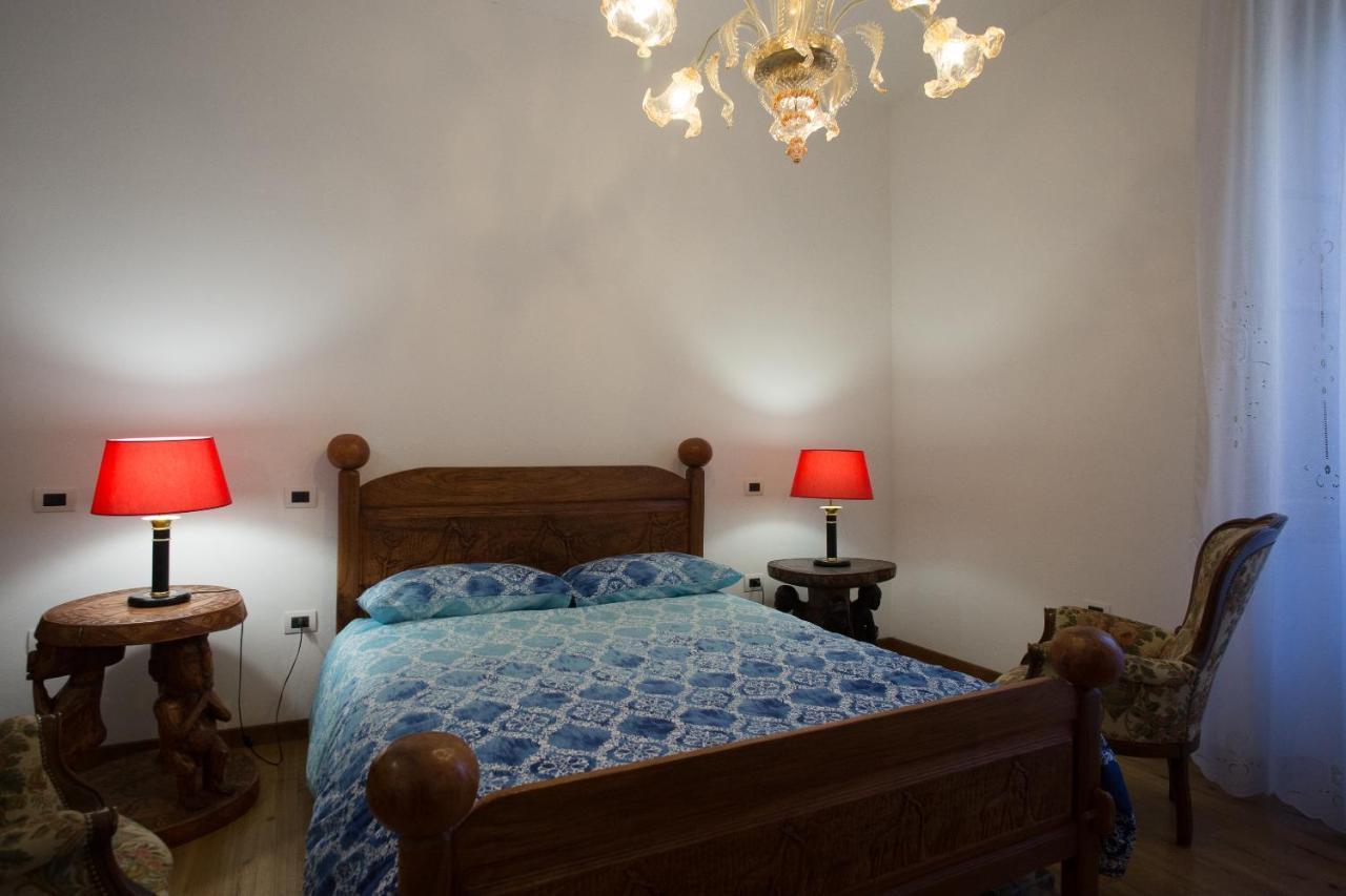 B&B Bone Novelle Dimora Storica Palazzo Zuzi LʼAquila Exterior foto